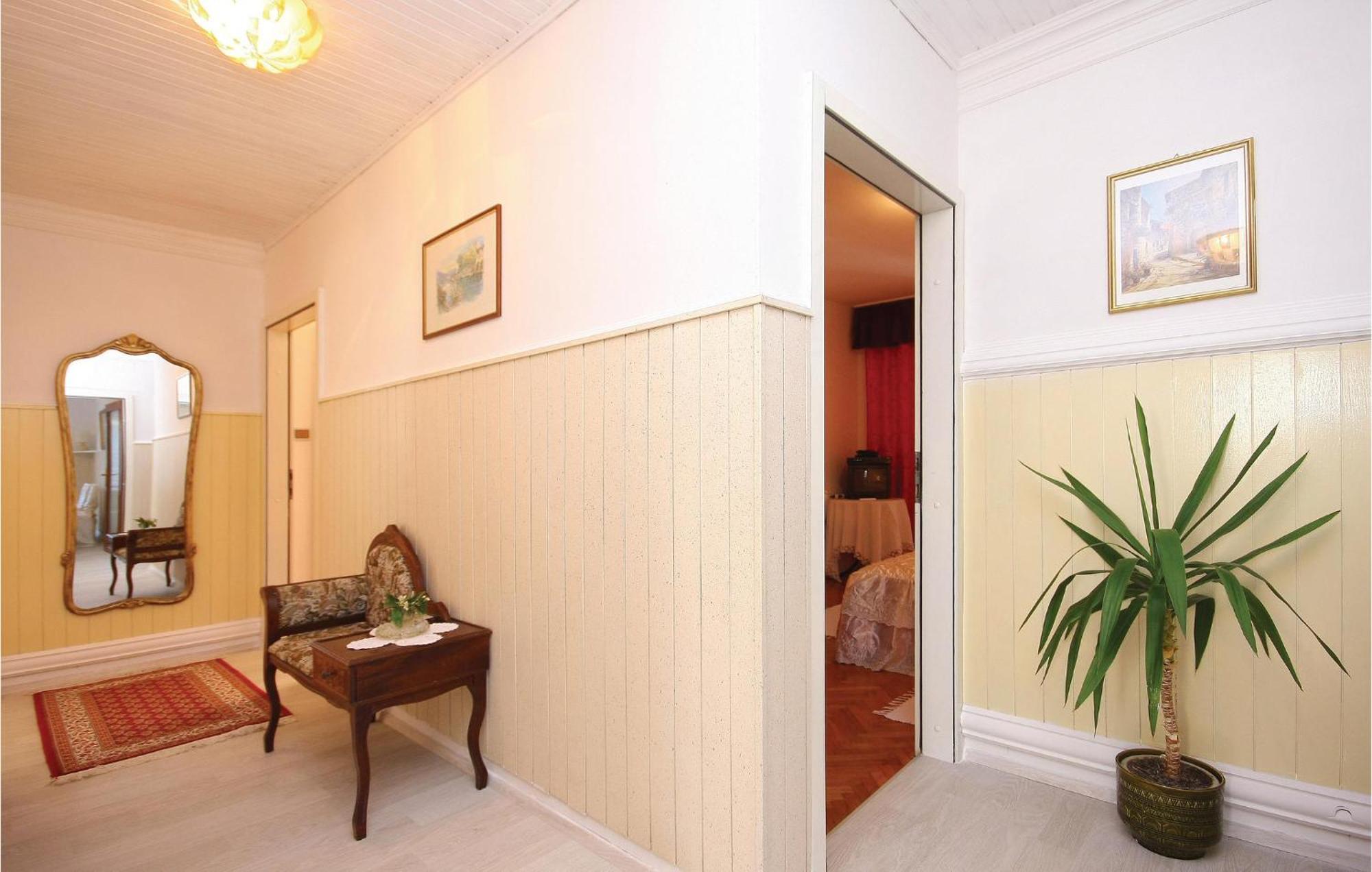 Cozy Apartment In Brodarica With Wifi Exterior photo